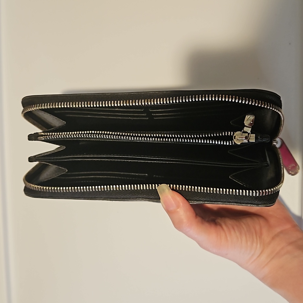 Louis Vuitton black epi zippy organizer wallet - Picture 6 of 12